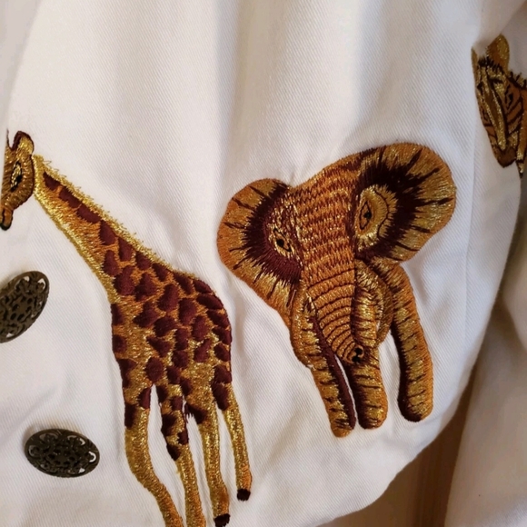 WHITE WITH GOLD ladies Jacket By PRAVATA SIZE 4 - Picture 3 of 10